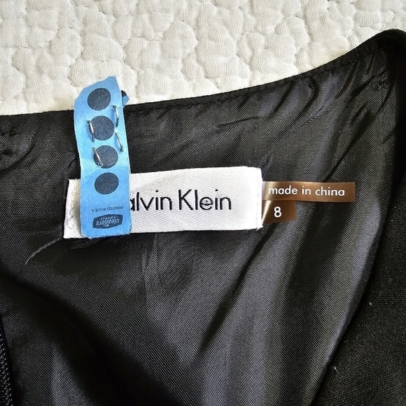 Calvin Klein Cap Sleeve Colorblock Faux Wrap Dress - Picture 9 of 10